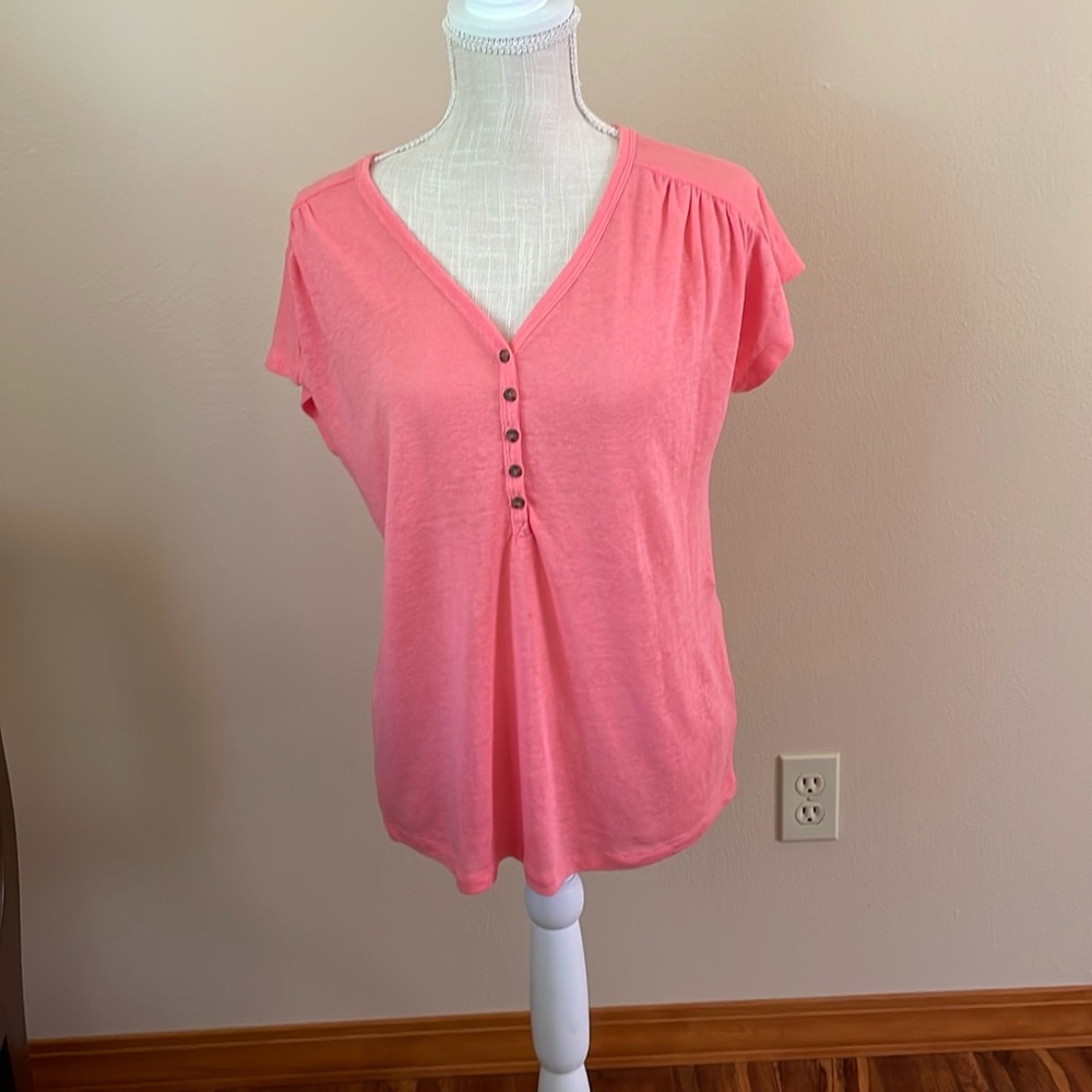 Old Navy Short Sleeve V Neck, extra small, coral color